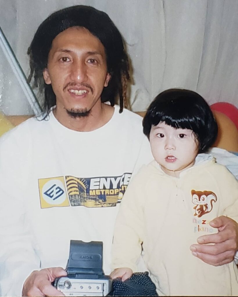 DJ KOOの若い頃　写真はDJ KOOインスタより引用 　