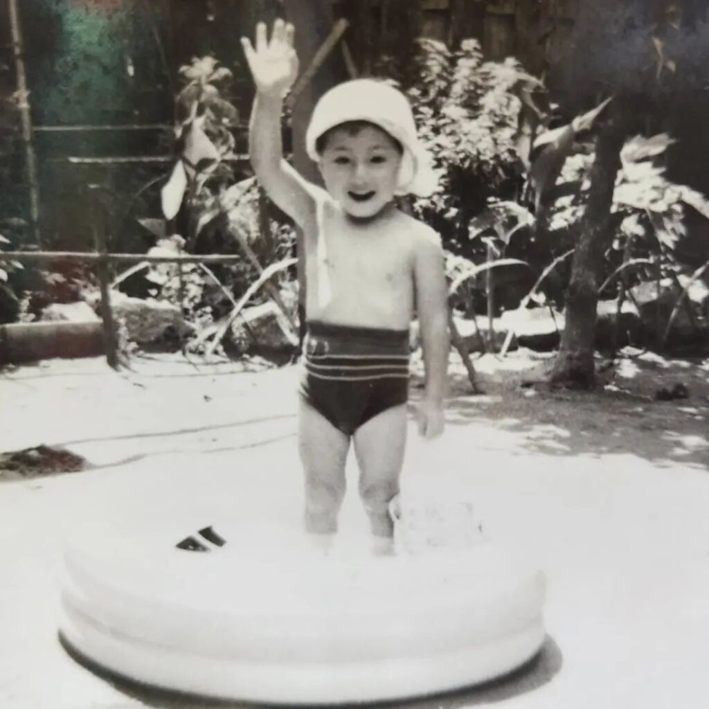DJ KOOの若い頃　写真はDJ KOOインスタより引用 子供の頃